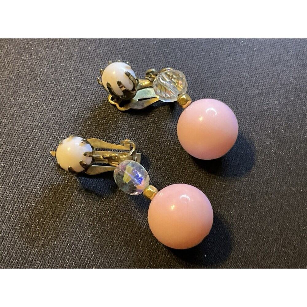 1950-60s Pink Lucite A/B Crystal White Bead Clip On Earrings